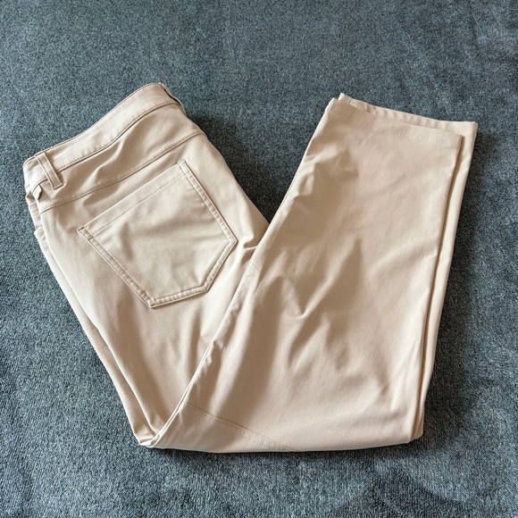 Lululemon ABC Pant Classic 30" *Warpstreme
Silverstone Size 36 - Picture 8 of 13